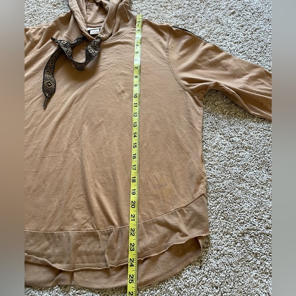 Ariat Women's Joshua Tree Long Sleeve Hooded Shirt Size M Tan Southwestern Aztec - Picture 9 of 11